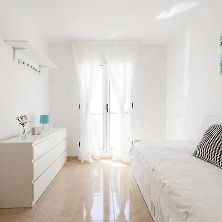 Bright Spacious In The Center Of Arrecife, Fast Fiber Wifi *