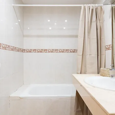 Bright Spacious In The Center Of Arrecife, Fast Fiber Wifi *