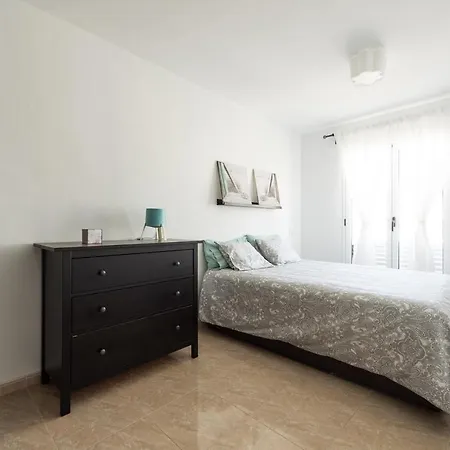 Bright Spacious In The Center Of Arrecife, Fast Fiber Wifi 阿雷西费