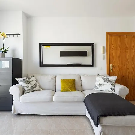 Bright Spacious In The Center Of Arrecife, Fast Fiber Wifi 公寓 阿雷西费